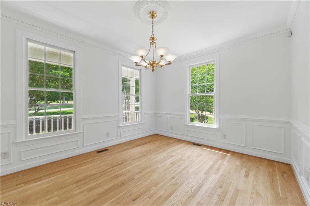 133 Mid Ocean Williamsburg VA 23188