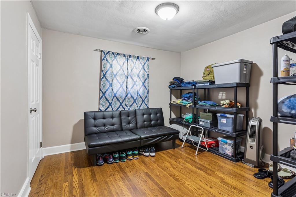33 Green Court Newport News VA 23601
