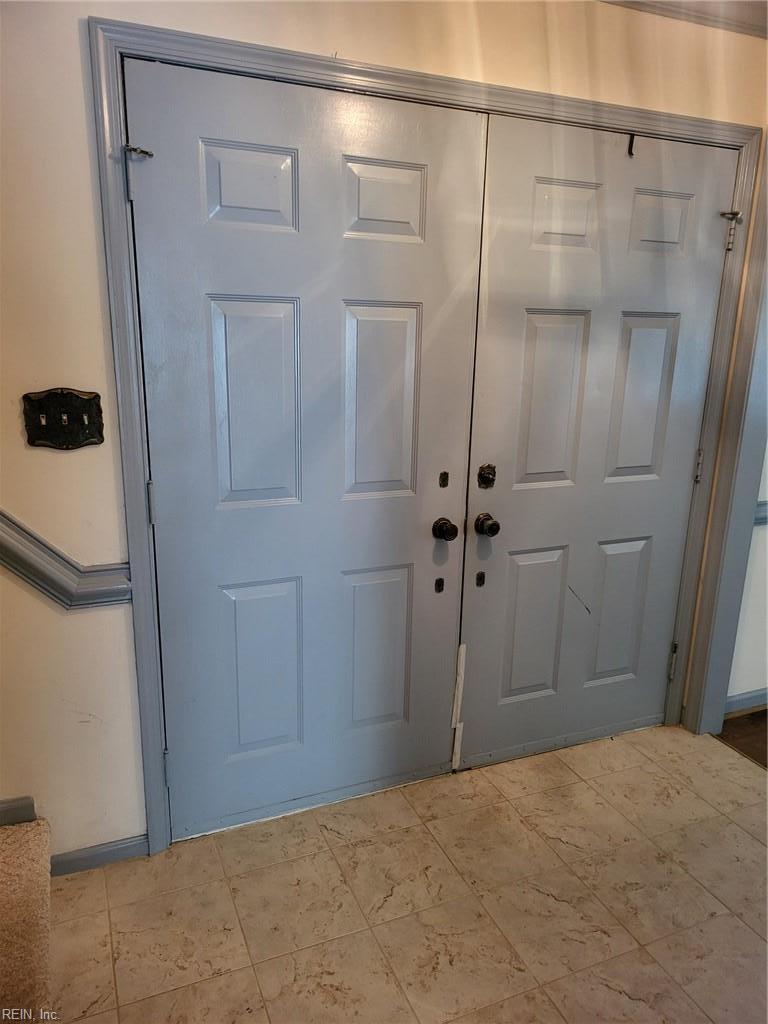 24 E Governor Drive Newport News VA 23602