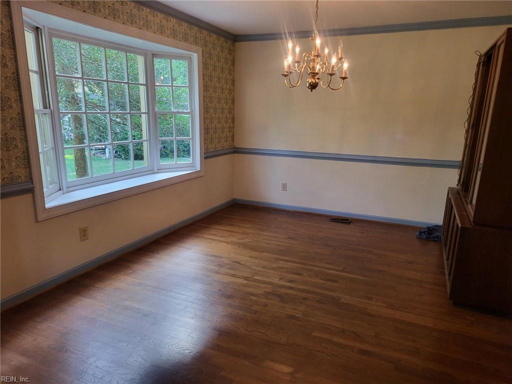 24 E Governor Drive Newport News VA 23602