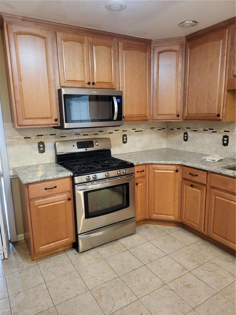 24 E Governor Drive Newport News VA 23602