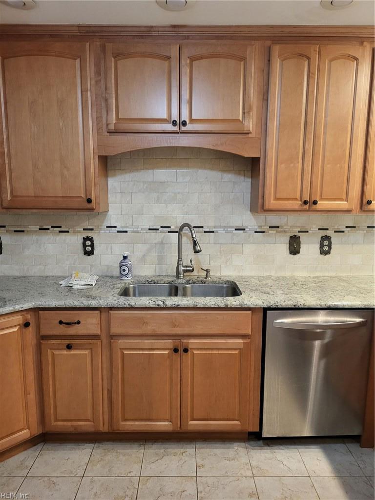 24 E Governor Drive Newport News VA 23602