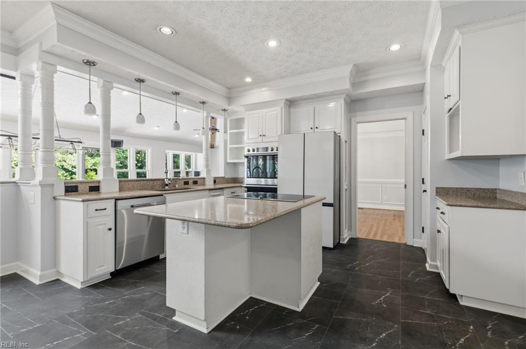 111 Manassas Loop Yorktown VA 23693