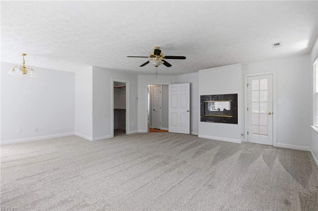 111 Manassas Loop Yorktown VA 23693