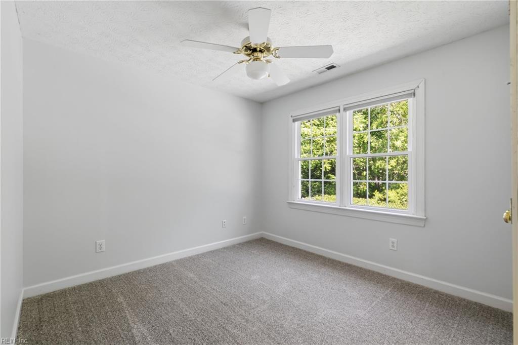 111 Manassas Loop Yorktown VA 23693