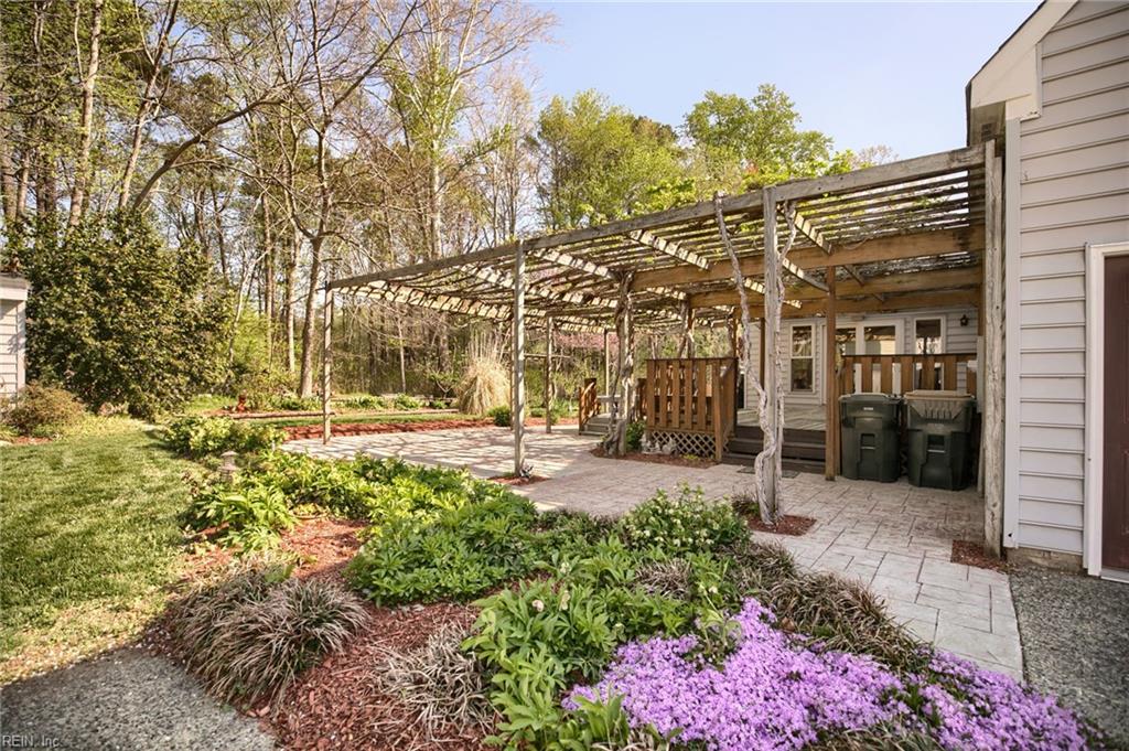 111 Manassas Loop Yorktown VA 23693