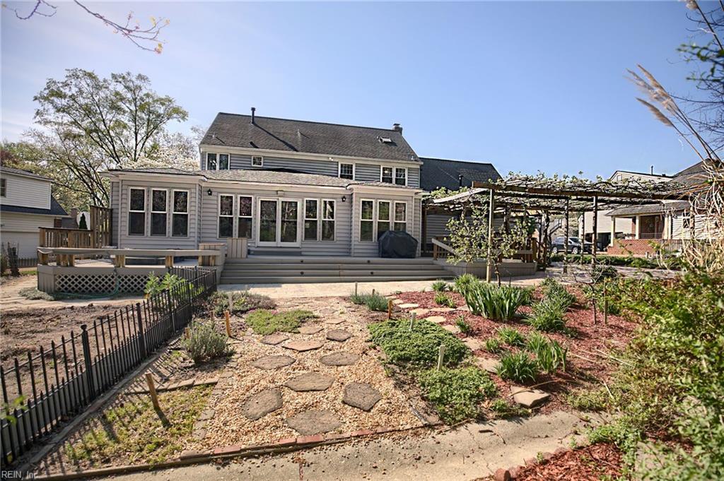 111 Manassas Loop Yorktown VA 23693