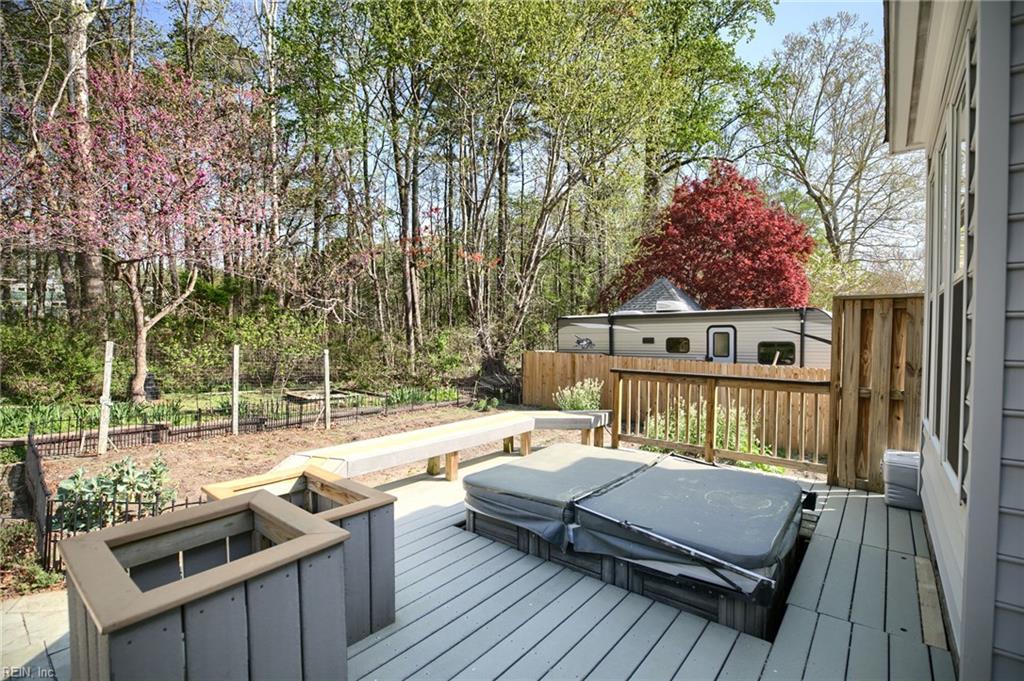 111 Manassas Loop Yorktown VA 23693