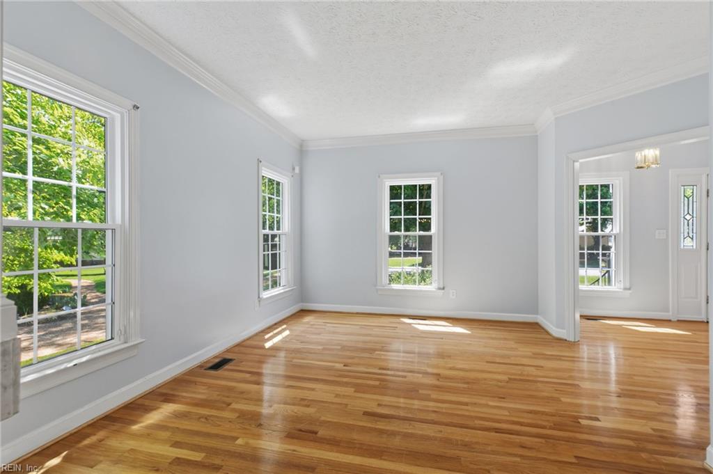 111 Manassas Loop Yorktown VA 23693