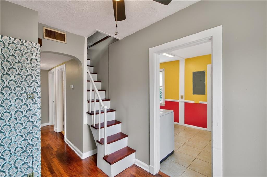 44 Davis Avenue Newport News VA 23601