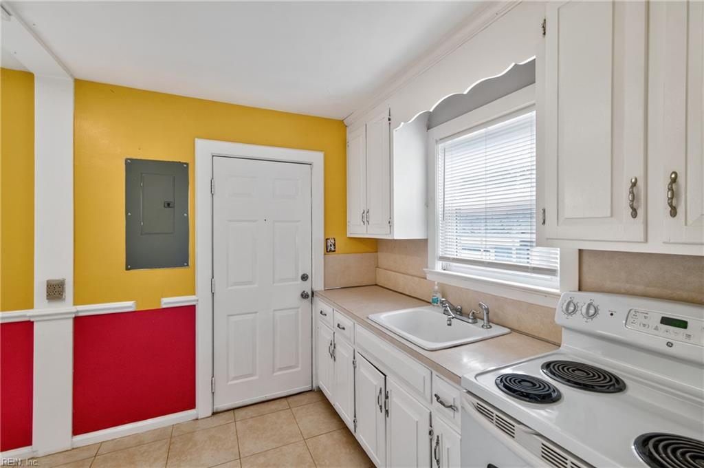 44 Davis Avenue Newport News VA 23601