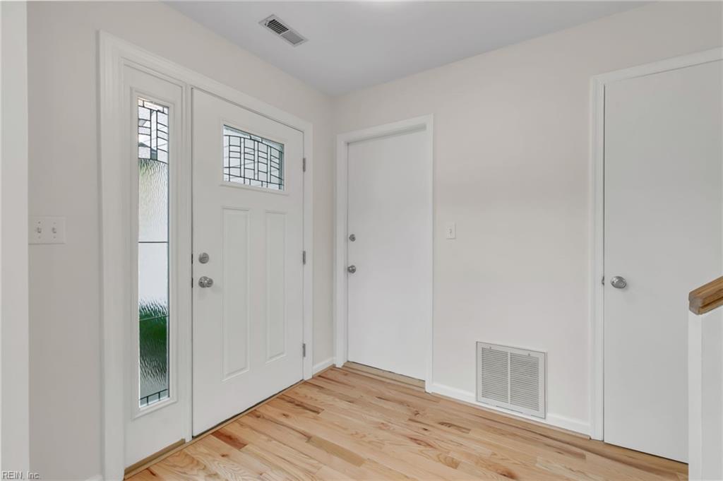 121 Gardenville Drive Yorktown VA 23693