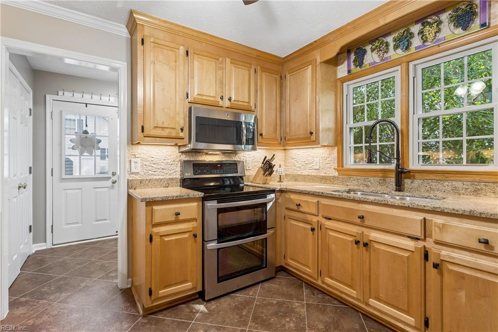 119 Manassas Loop Yorktown VA 23693