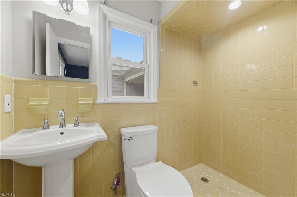 219 Saddler Drive Newport News VA 23608