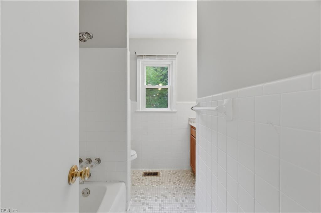219 Saddler Drive Newport News VA 23608