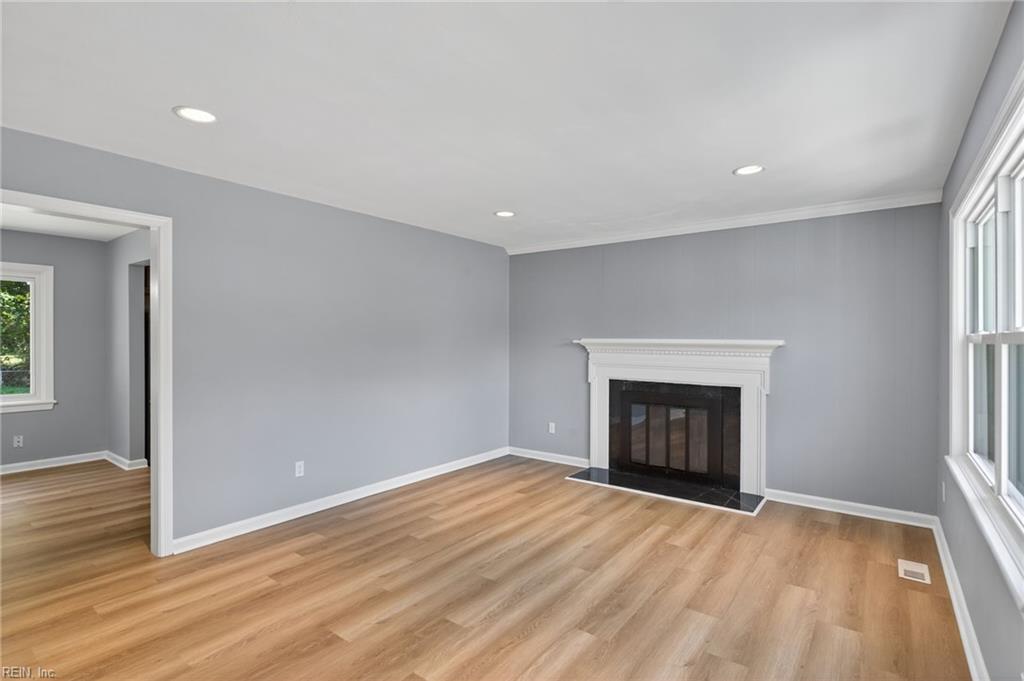 19 Evelyn Drive Newport News VA 23602