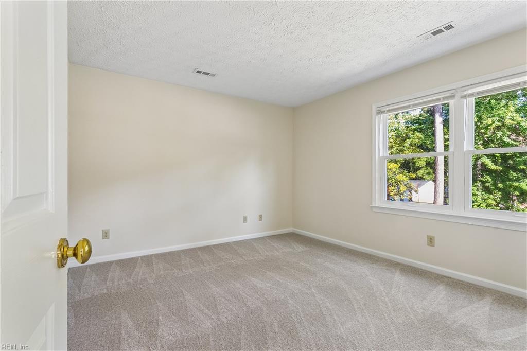 403 Gaines Way Yorktown VA 23692