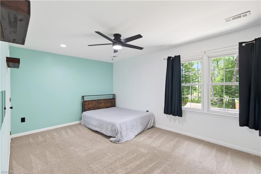 129 Stone Lake Court Yorktown VA 23693