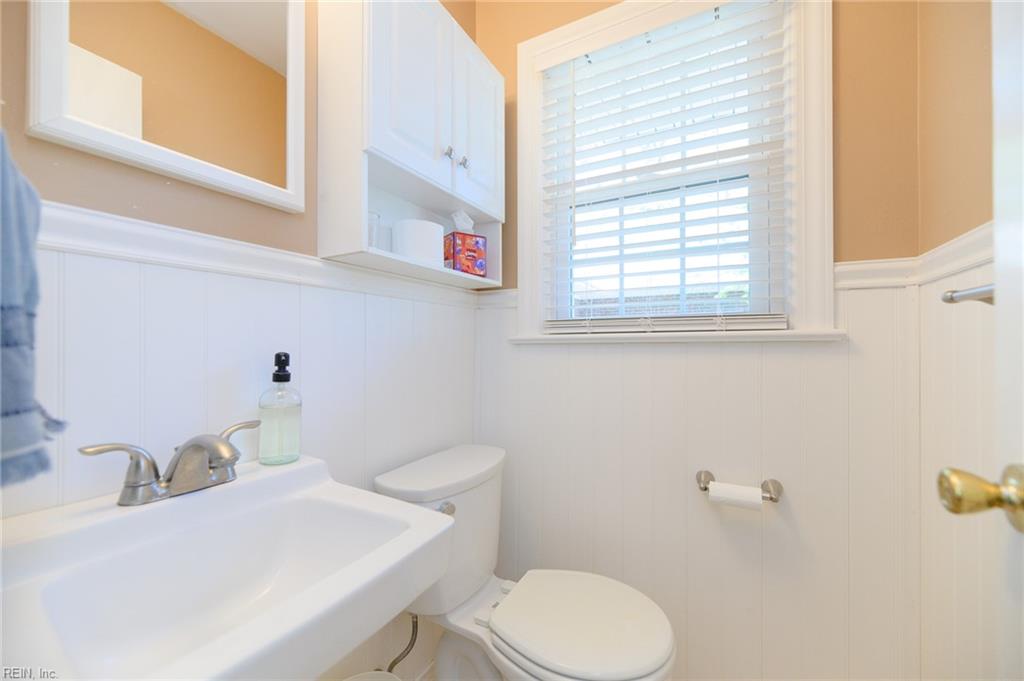 10 Lucerne Circle Newport News VA 23606
