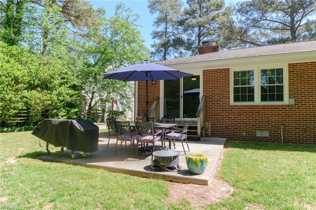 10 Lucerne Circle Newport News VA 23606