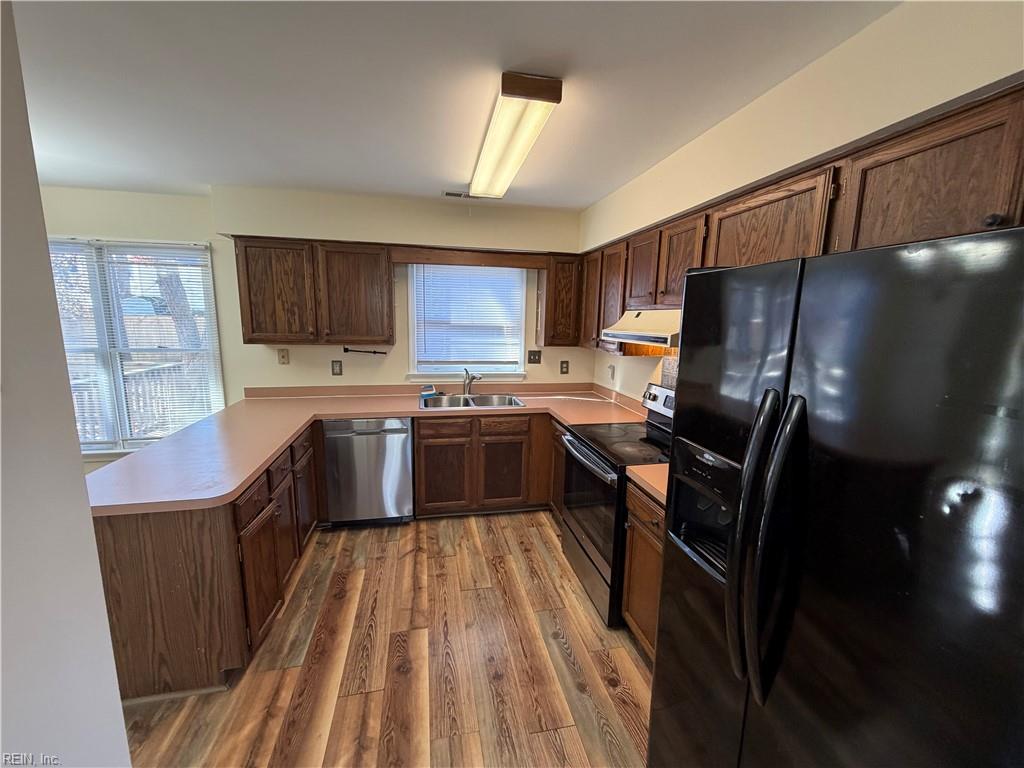 411 Campton Place Newport News VA 23608