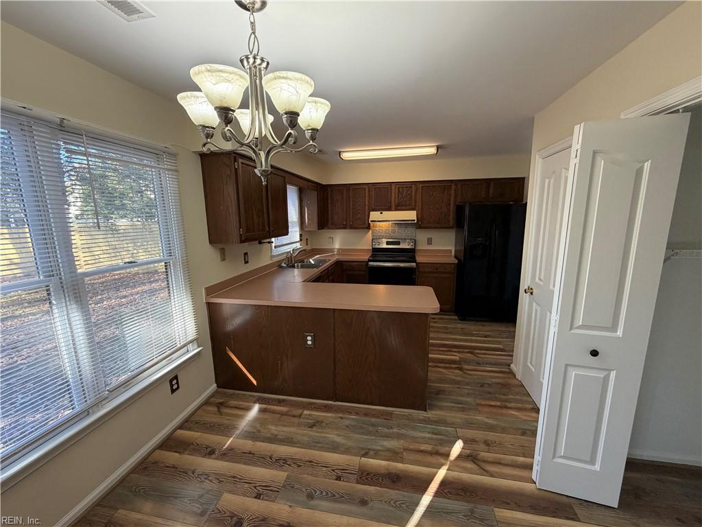 411 Campton Place Newport News VA 23608