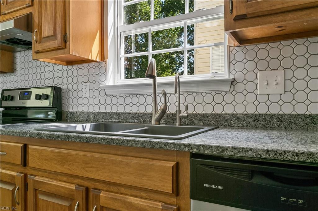202 Bradmere Loop Newport News VA 23608