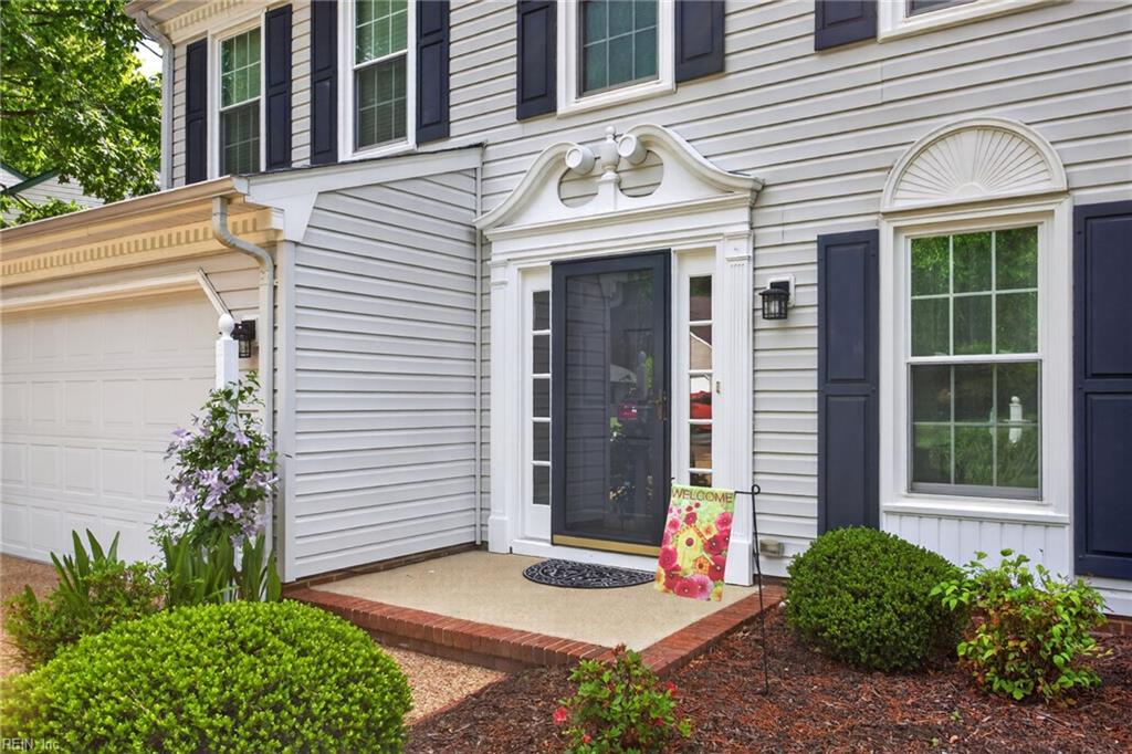 130 Ivy Arch Yorktown VA 23693