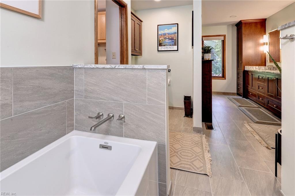 116 Tides Run Yorktown VA 23692