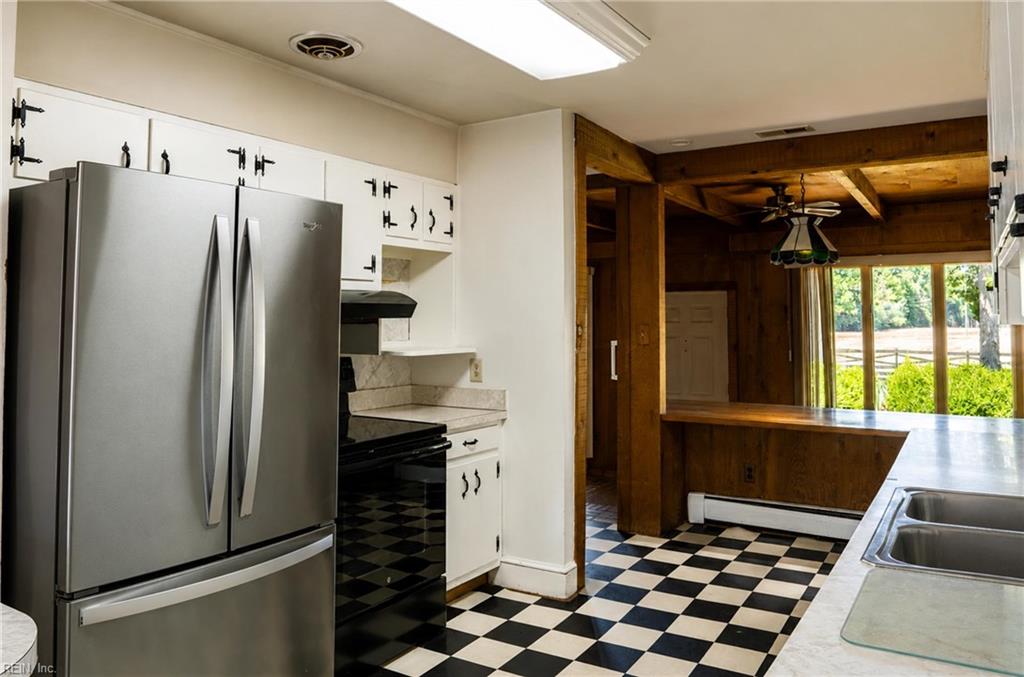 9147 Farys Mill Road Gloucester VA 23061