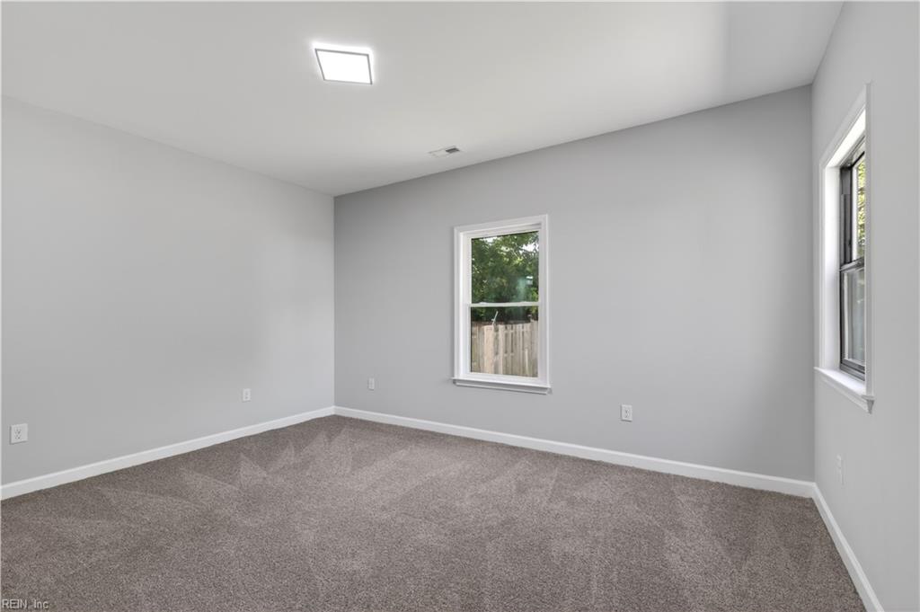 645 Ivy Avenue Newport News VA 23607