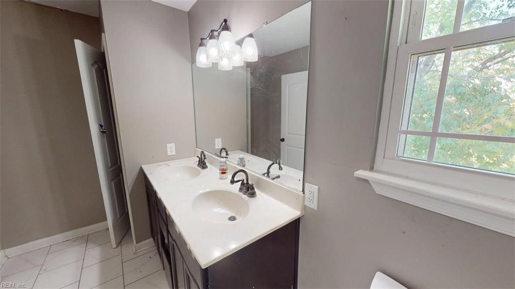 128 Edsyl Street Newport News VA 23602