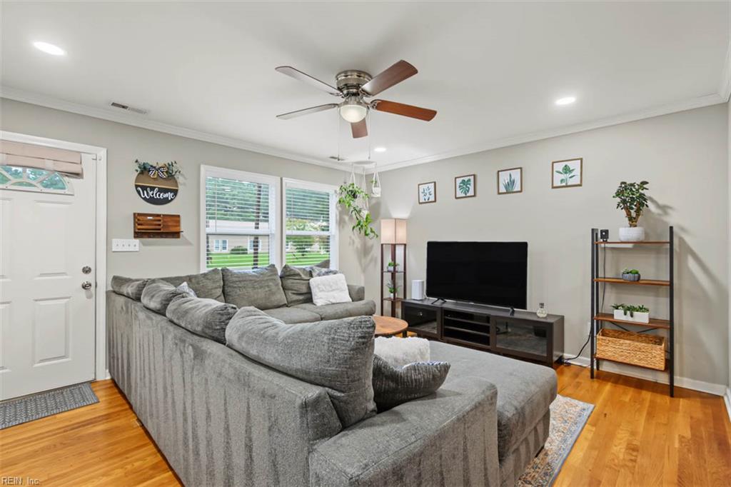 656 Harpersville Road Newport News VA 23601