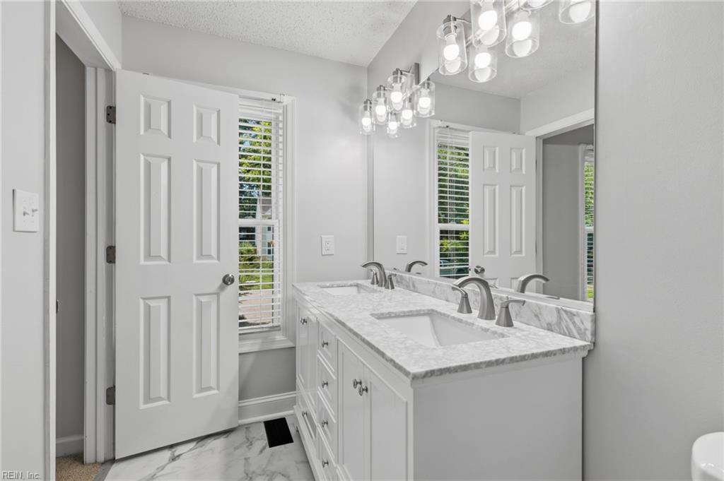 899 Eastnor Court Newport News VA 23608