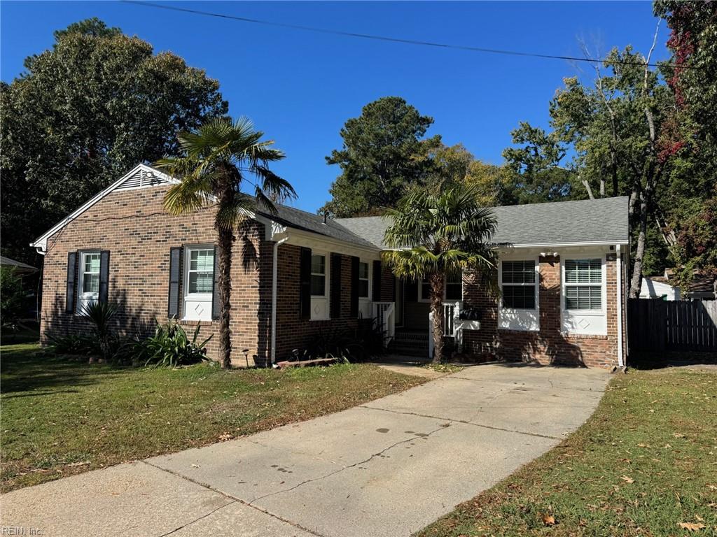 29 Effingham Place Newport News VA 23608