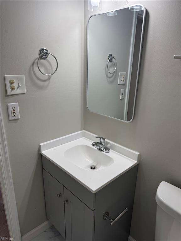 29 Effingham Place Newport News VA 23608