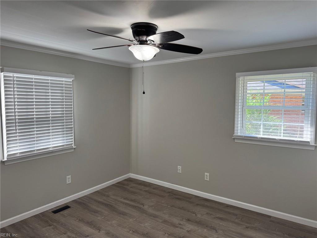 29 Effingham Place Newport News VA 23608