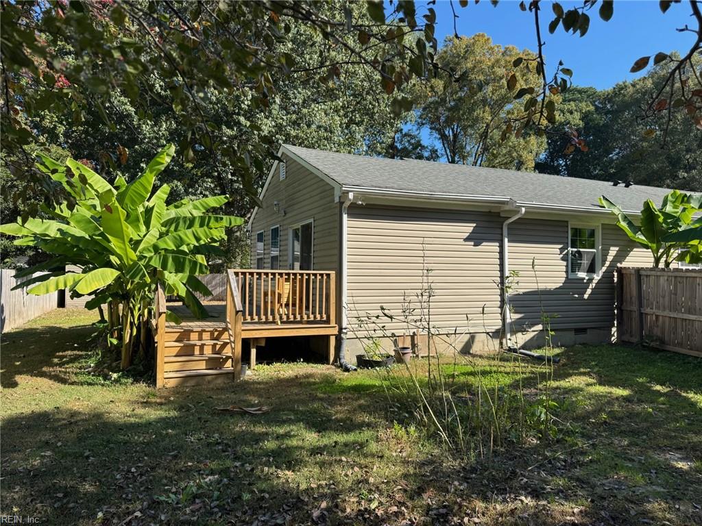 29 Effingham Place Newport News VA 23608