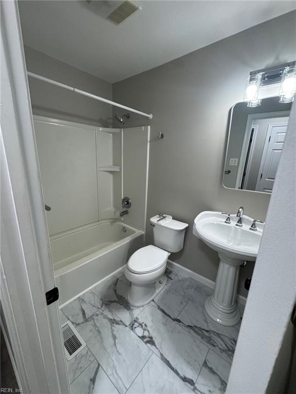 29 Effingham Place Newport News VA 23608