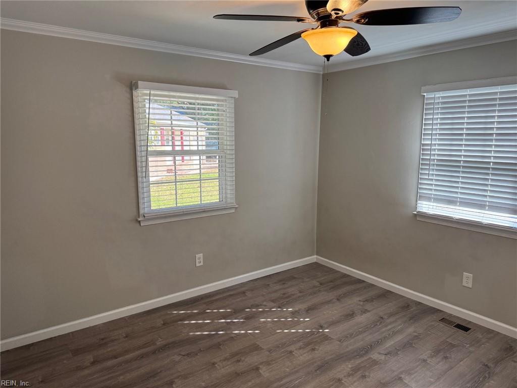 29 Effingham Place Newport News VA 23608