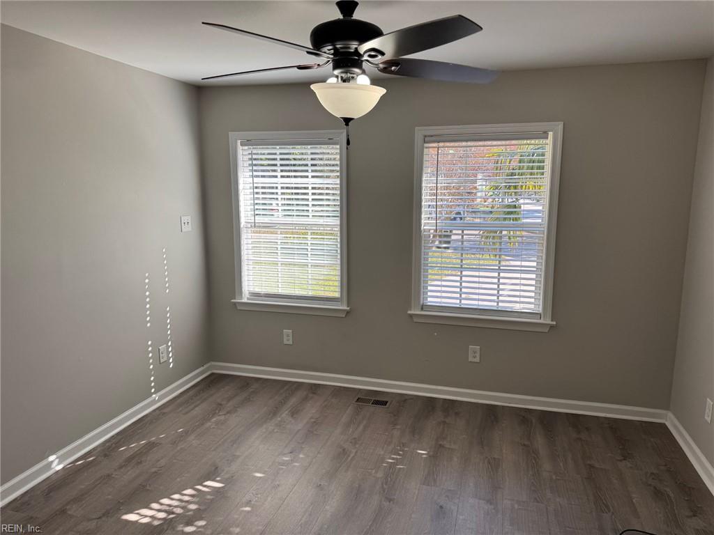 29 Effingham Place Newport News VA 23608