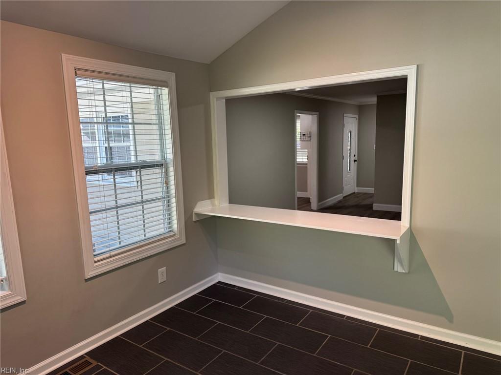 29 Effingham Place Newport News VA 23608