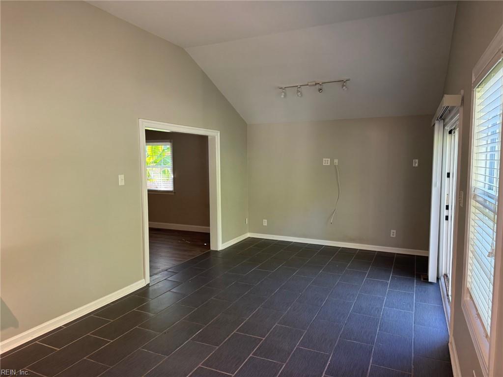 29 Effingham Place Newport News VA 23608