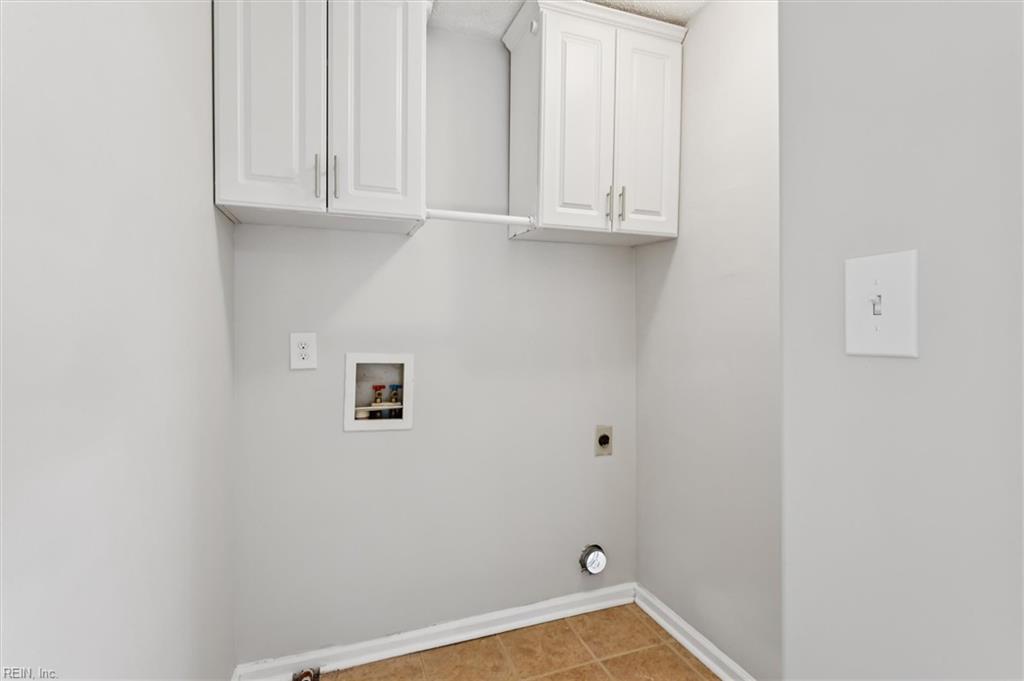 817 Player Lane Newport News VA 23602