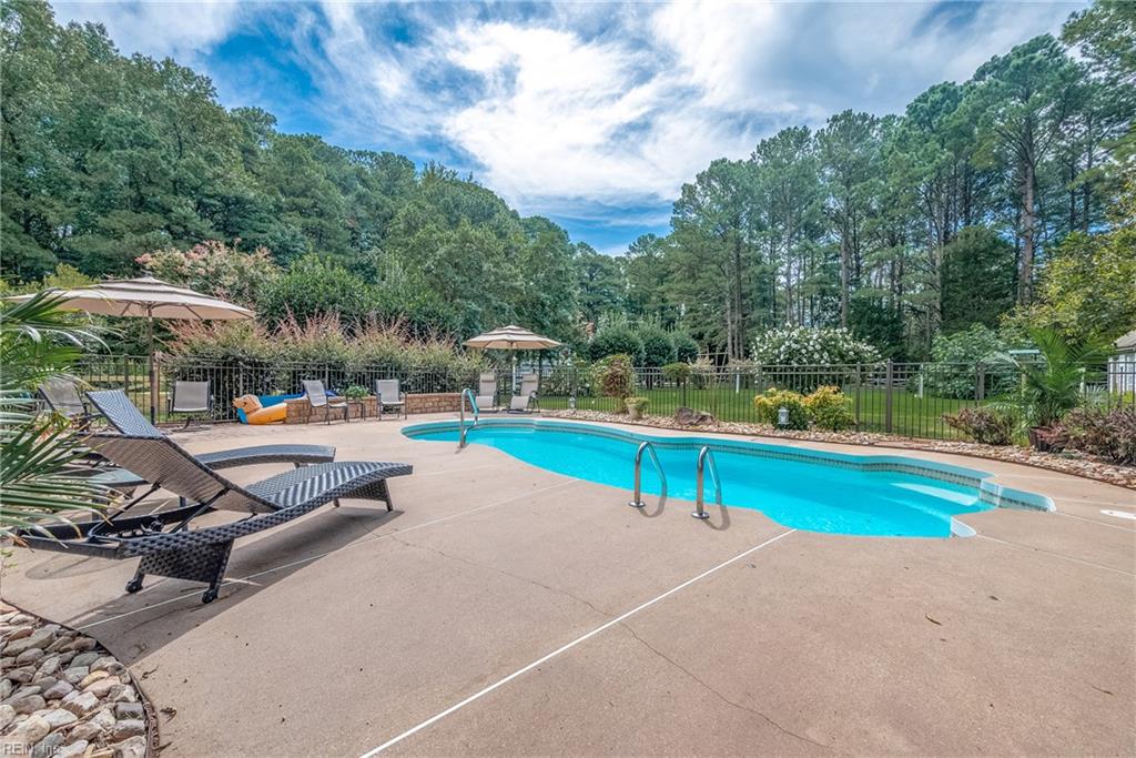 423 Weston Road Yorktown VA 23692
