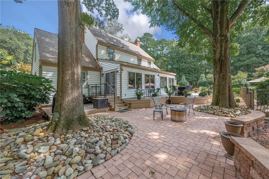 423 Weston Road Yorktown VA 23692