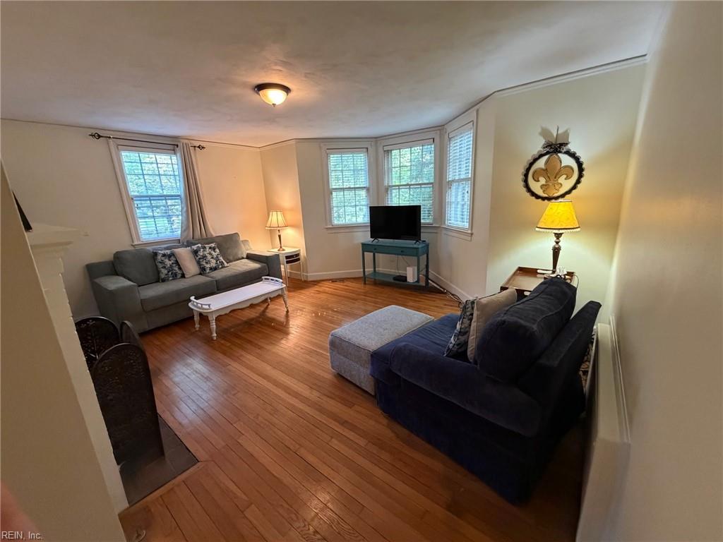 264 James River Drive Newport News VA 23601