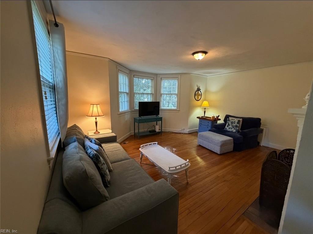 264 James River Drive Newport News VA 23601