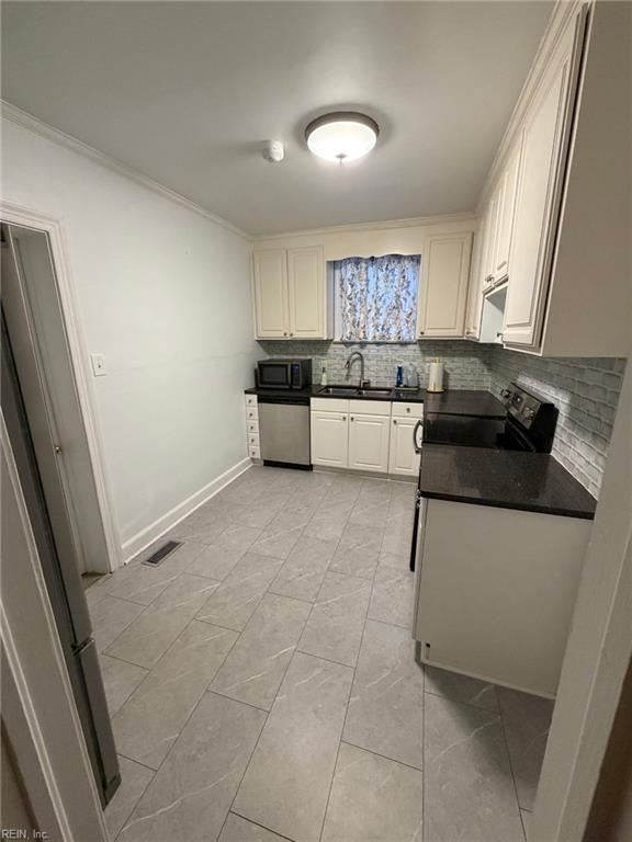 264 James River Drive Newport News VA 23601