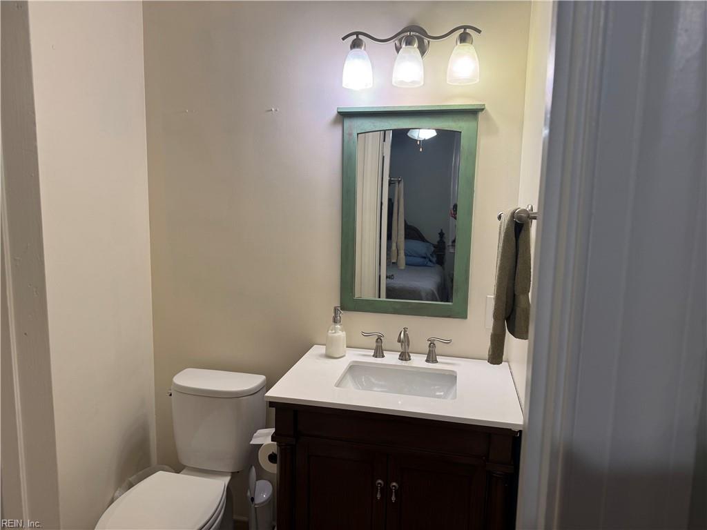 264 James River Drive Newport News VA 23601